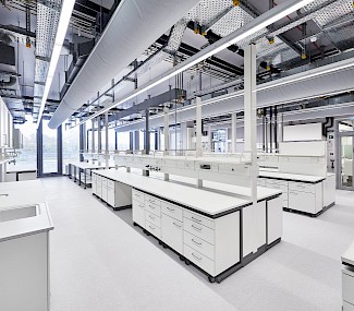 Neueinrichtung einer Laboreinrichtung in Darmstadt, Hessen.