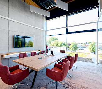 Hochwertige Architekturfotografie des Besprechungsraumes für Holzböden in Südlohn.